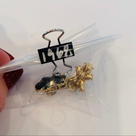💐JJG signed clip on faceted crystal gold tone - Picture 7 of 7